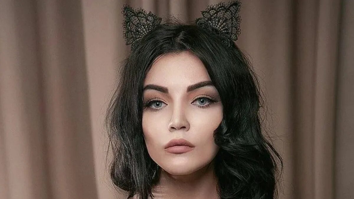Kalinka fox леди димитреску. Kalinka fox rey. Kristina fink. Kristina fink. Kristina fink.