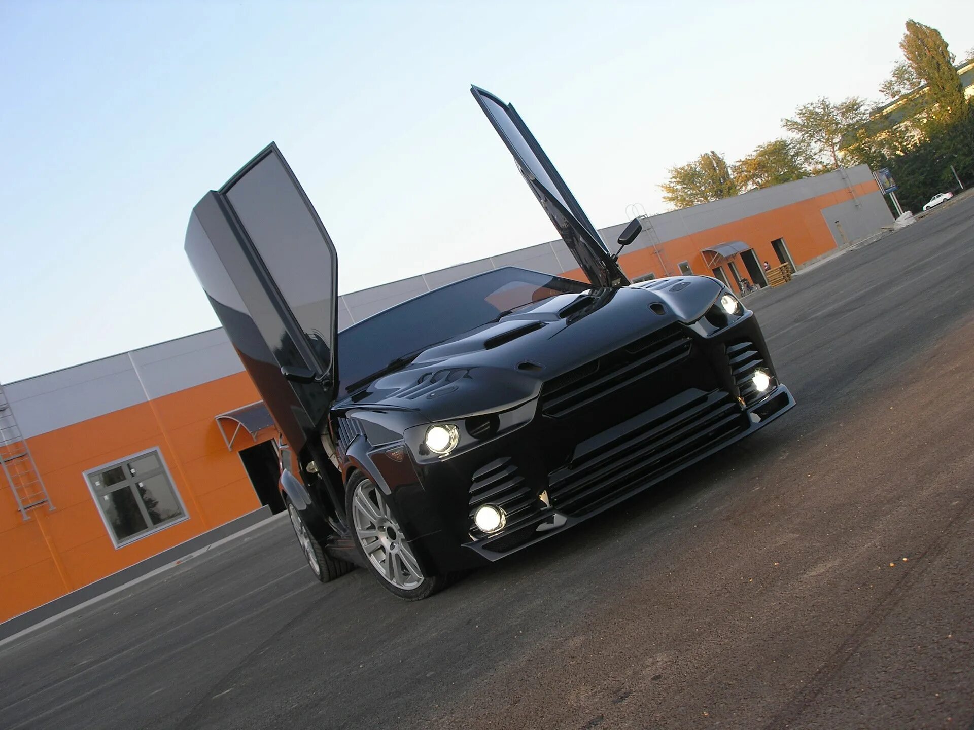 Обвес ваз 2108 акула. Ваз 2109 черная акула. Ваз 2108 чёрная акула. Лада ваз 2108 черная акула. Ваз 2108 акула.