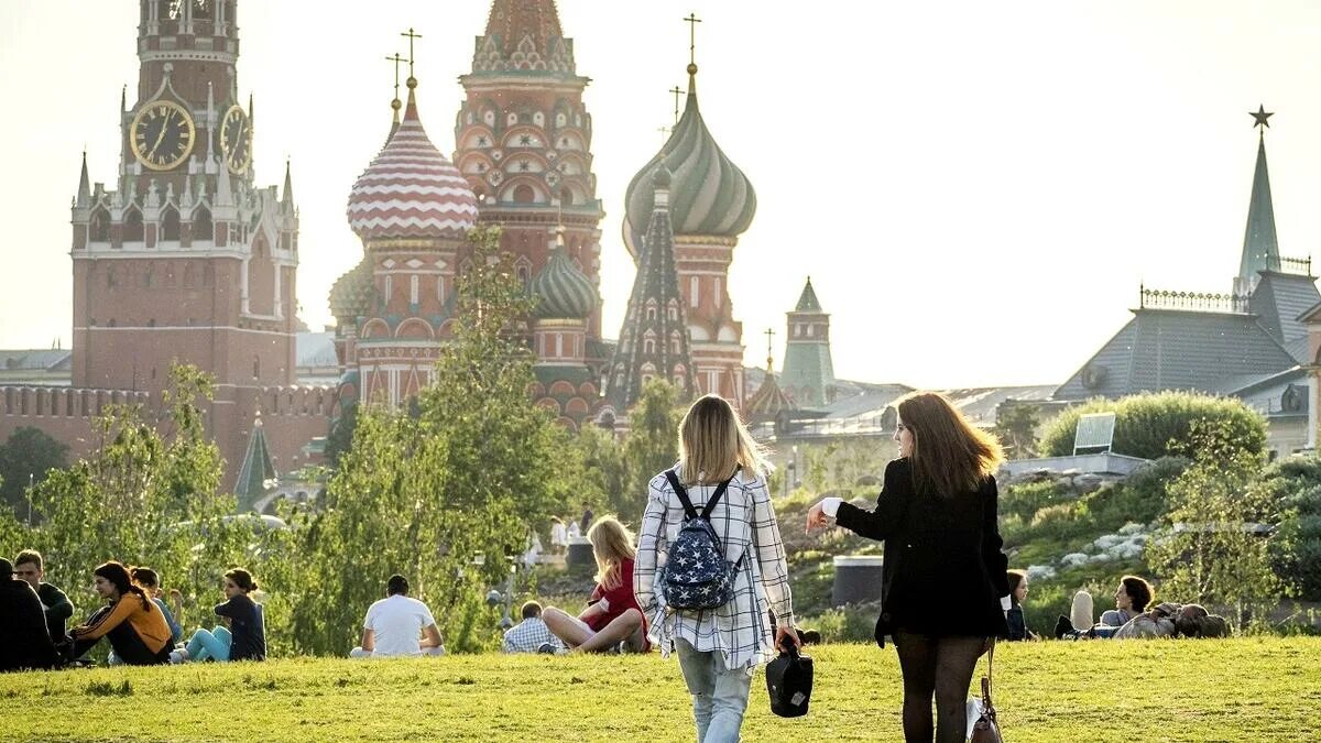 Москва летом. Летний день в Москве. Москва летом 2020. Москва в начале мая. Воздух в москве 2020