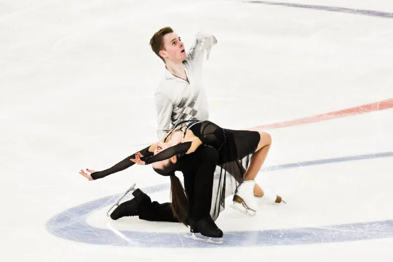 Александра степанова и иван букин олимпиада 2022. Уличные танцы на льду. 12. Елизавета худайбердиева фигурное катание. Холодное сердце эльза колдует.