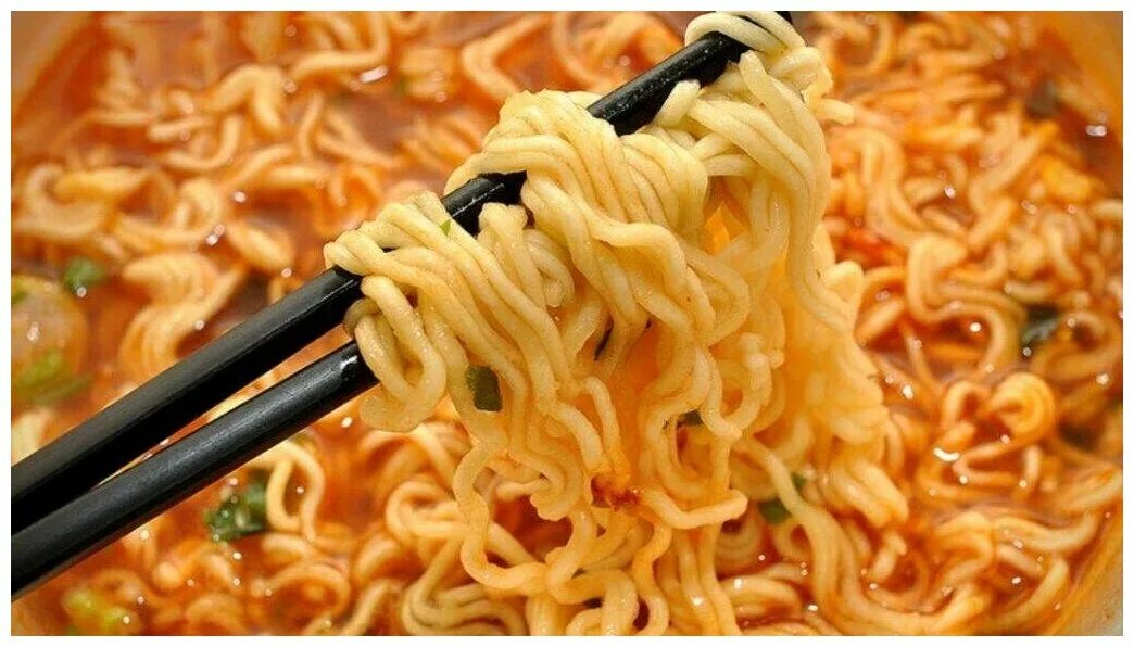 Лапша какая страна. Китайская лапша instant Noodle. Джин рамен лапша. Лапша Samyang Ramen. Нудл лапша.