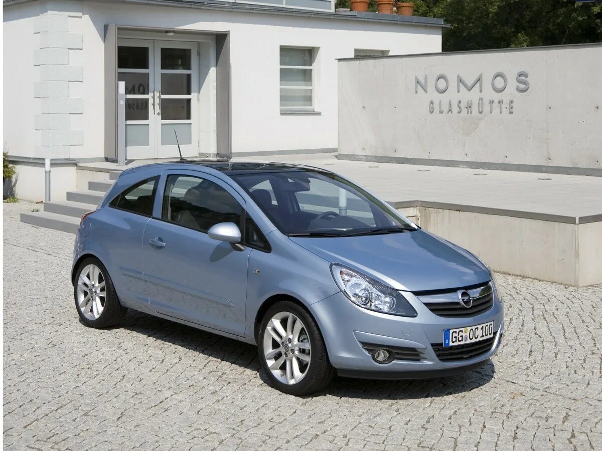 Опель 1.3 отзывы. Opel Corsa 1.2. Opel Corsa 2007 1.2. Opel Opel Corsa 2007. Опель Корса купе 2007.
