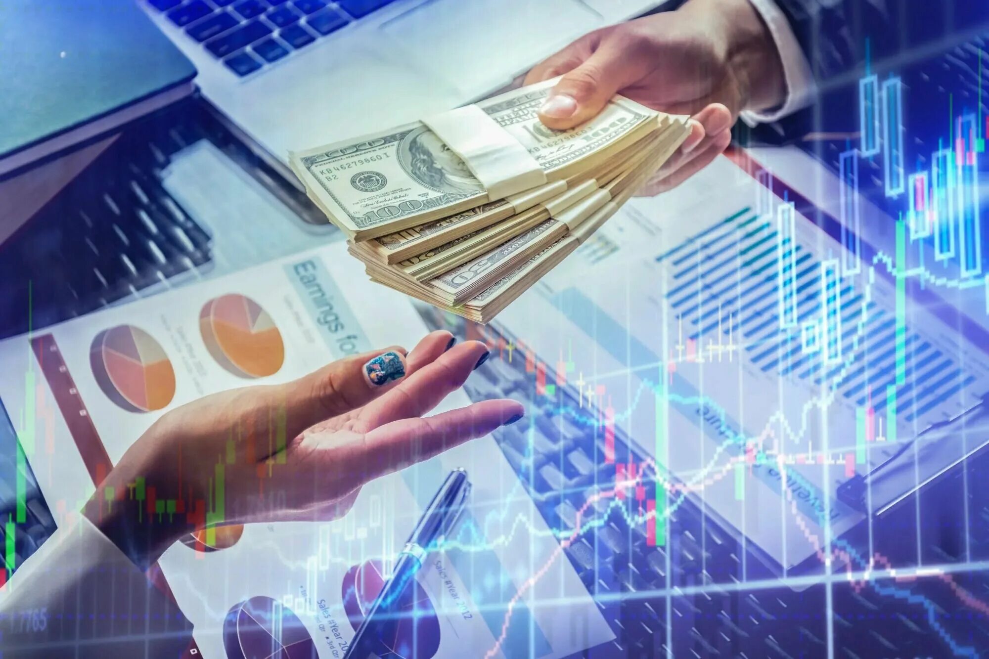 заработок на предприятиях. человек с деньгами. банкир профессия. 8 дней. стабильный доход.