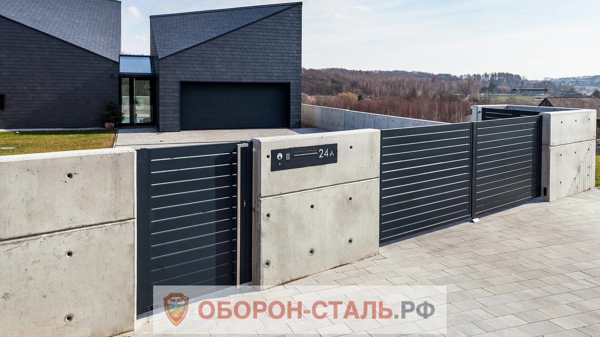 Планкен из лиственницы забор. 50. Современные заборы и ворота. Заборы в воскресенске. Kovtorgmsc кованые ворота.