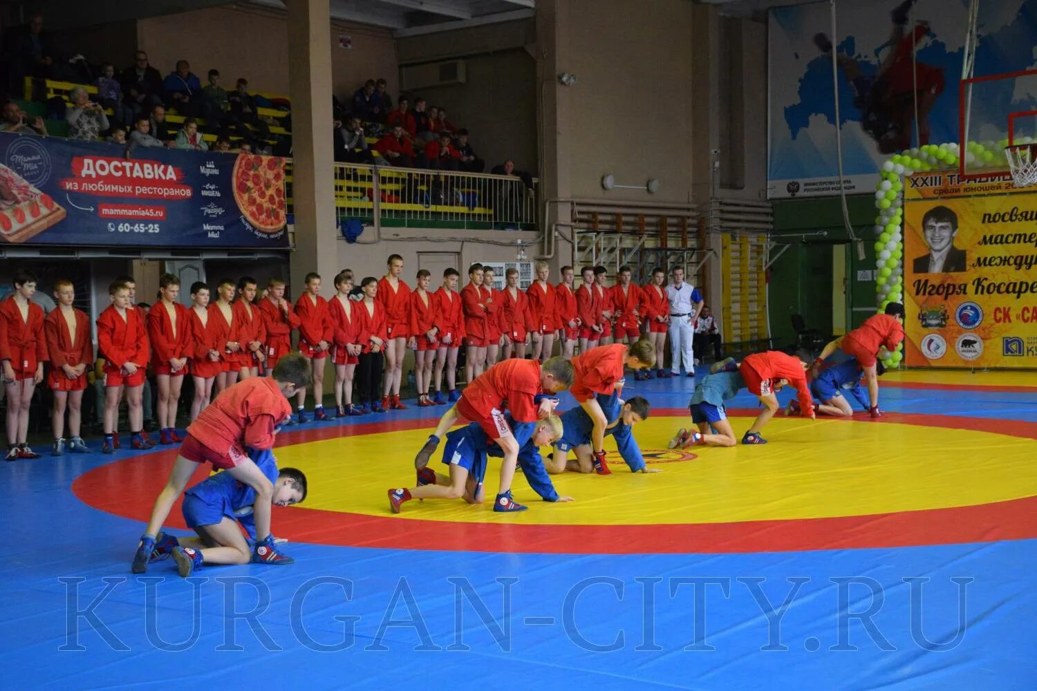Спорткомплекс медведь курган. Серпухов спорткомплекс русский медведь. Спорткомплекс медведь славянск на кубани. Мастер спорта по борьбе. Серпухов волейбол.
