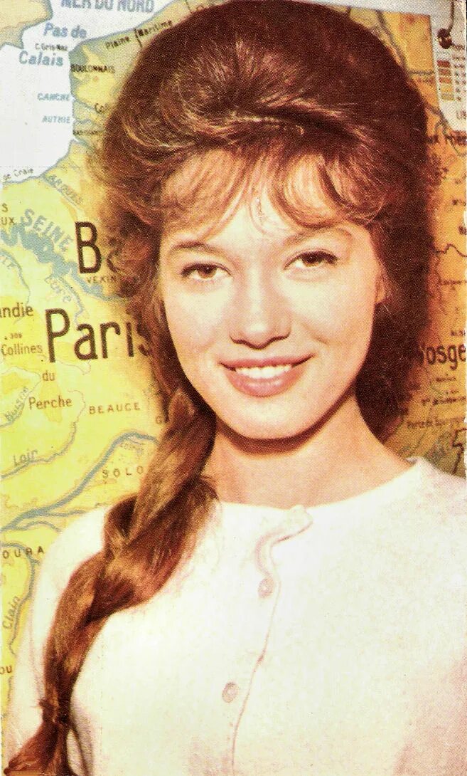 Джиллиан хиллс 1971. Gillian hills 1963. Gillian hills. Джиллиан хиллс 1971. Zou bisou bisou.