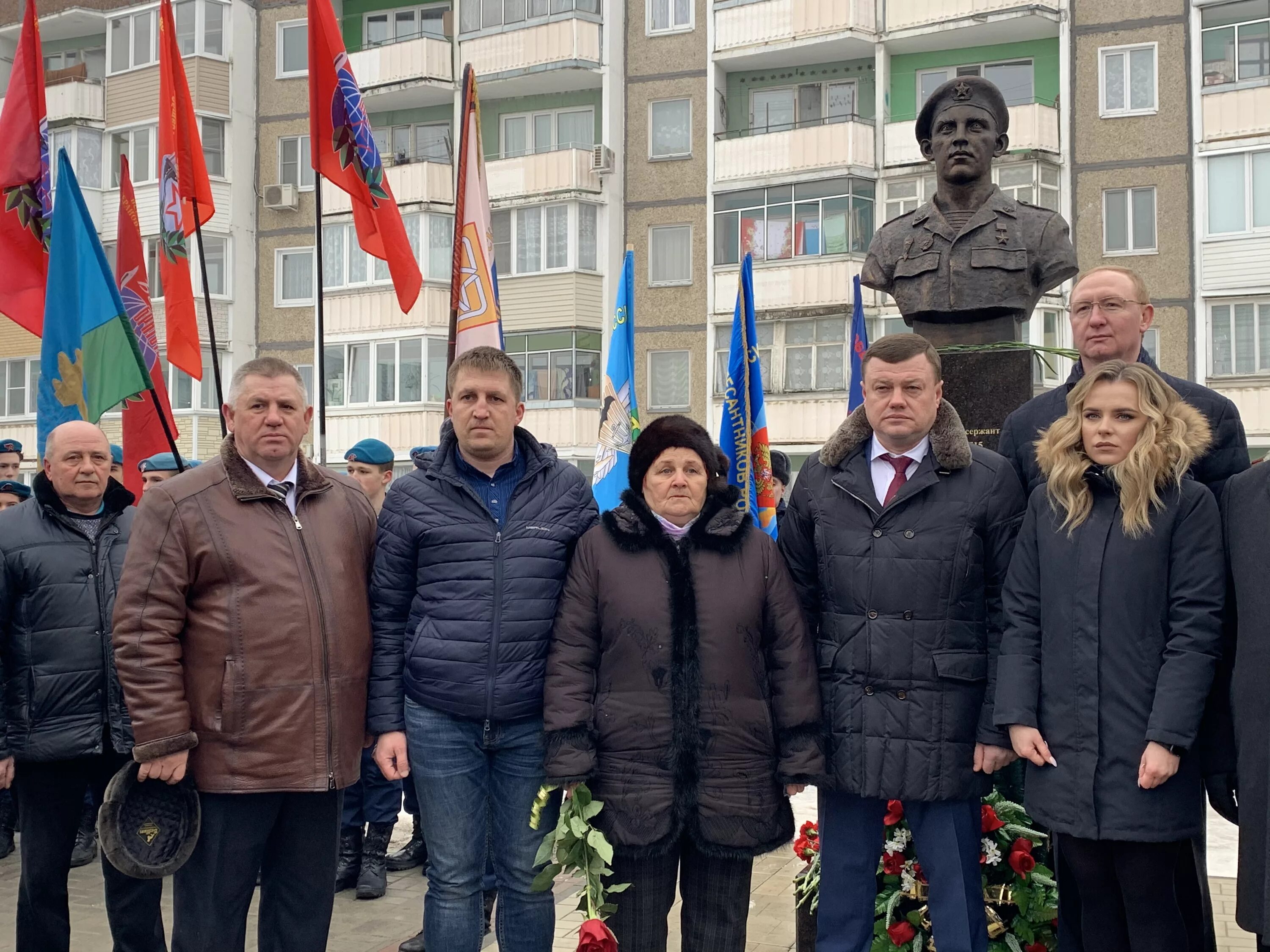 Новости россии александров. Памятник Комягину в Рассказово.