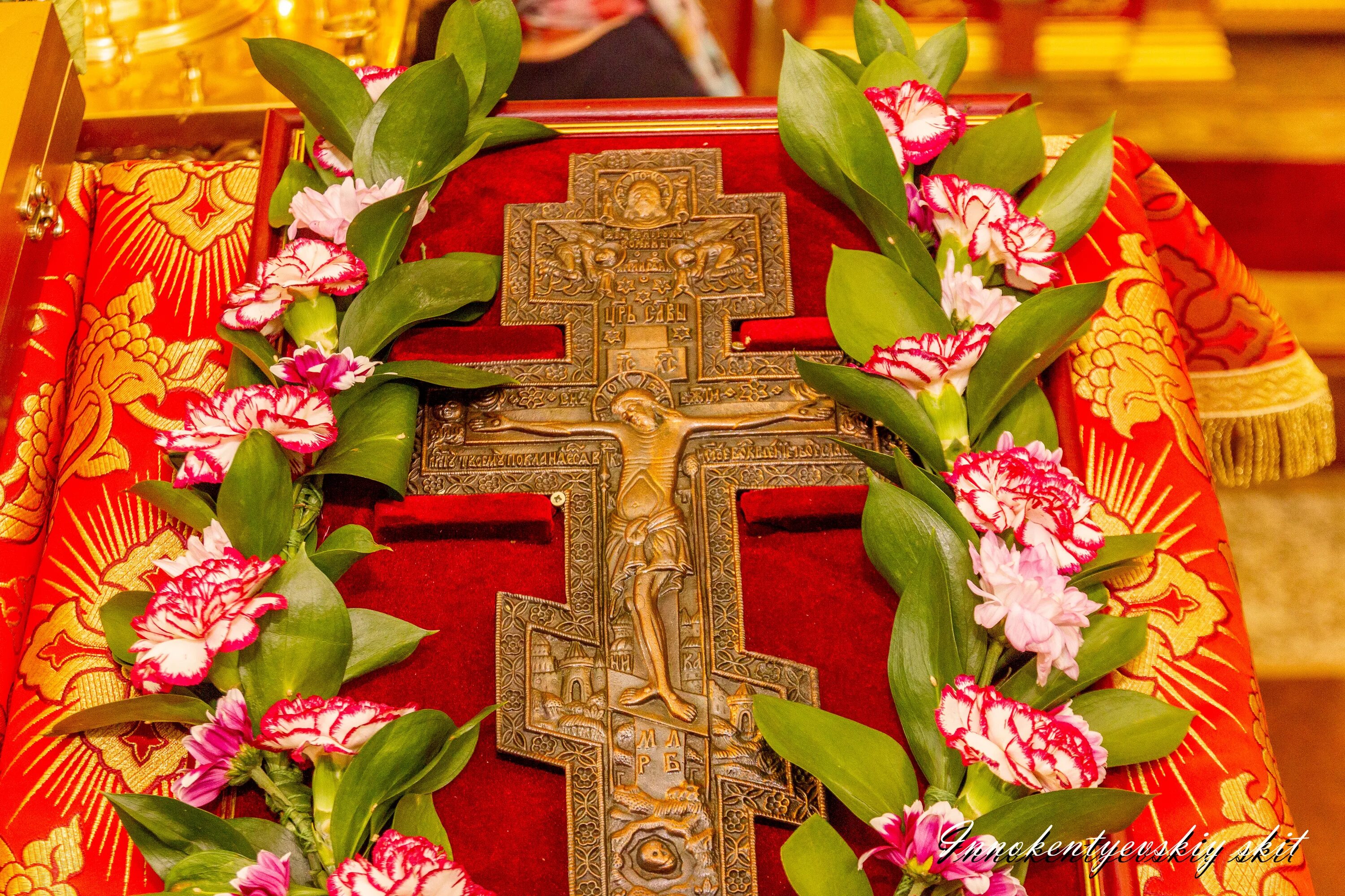 Воздвижение животворящий крест. 14 сентября воздвижение креста господня. Воздвижение животворящий крест. Воздвижение животворящий крест. Воздвижение креста господня икона.