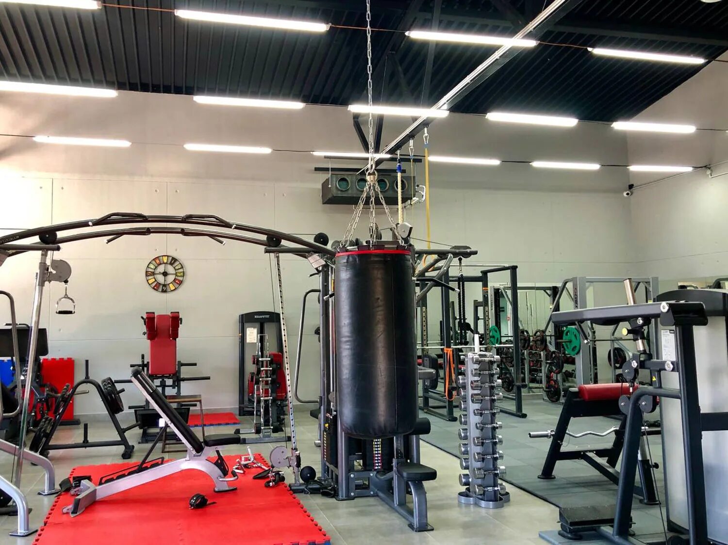 Жемчужина кавказа бассейн кчр. Термальный источник псыгупс тульский. Термальные источники тульский водная ривьера. Псыгупс спортзал. Псыгупс майкоп термальные источники.