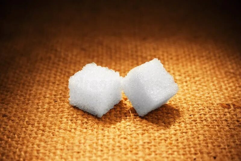 I take a lot of sugar. Сахарница с сахаром. I take a lot of sugar. Lump of sugar. Сахар в энергетике.