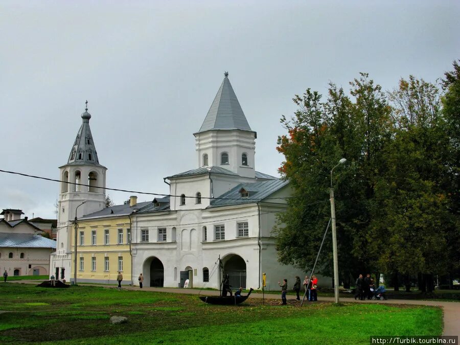 Воротная башня. Воротная башня