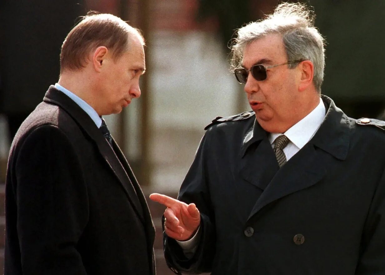 Премьер министр 1999. Примаков премьер.