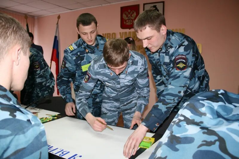 Вакансии сторожа хабаровск. Вневедомственная охрана Хабаровск. Психолог вневедомственной охраны. Управление вневедомственная охрана Хабаровск. УМВД России по Хабаровскому краю.