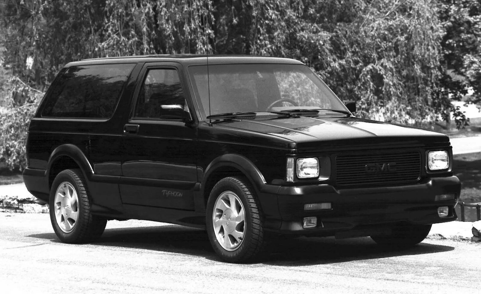 1992 GMC Typhoon. Автомобиль GMC Typhoon. GMC Typhoon 1993. GMC Jimmy Typhoon.