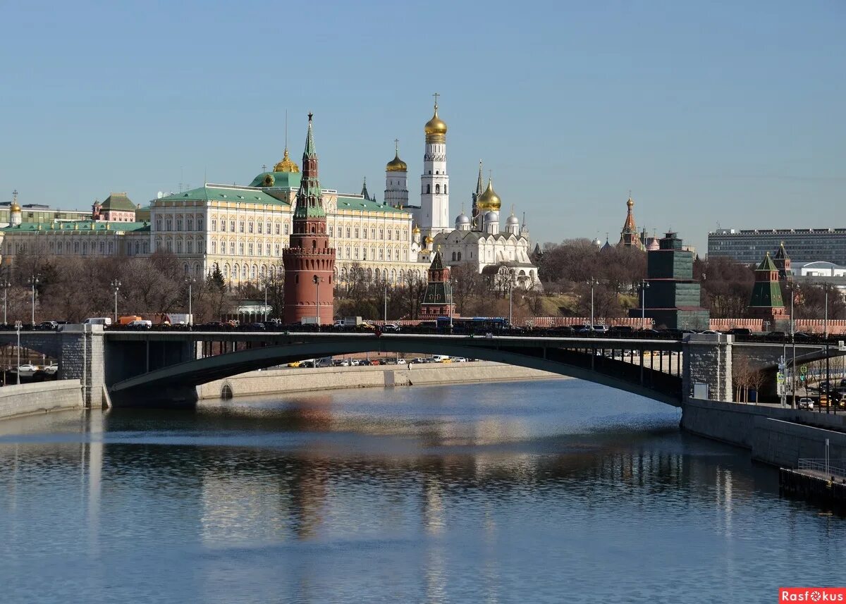 Москва весной. Кремль Москва весной. Москва картинки. Красивые места в москве весной