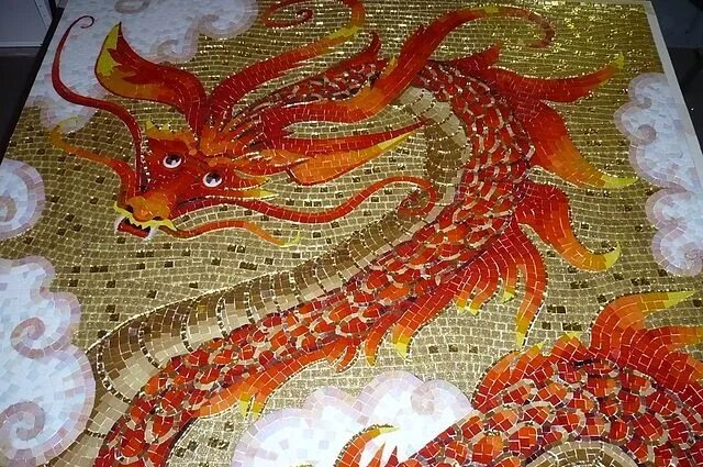 Дракон из мозаики. Японский дракон из мозаики. Кристаллическая мозаика дракон.