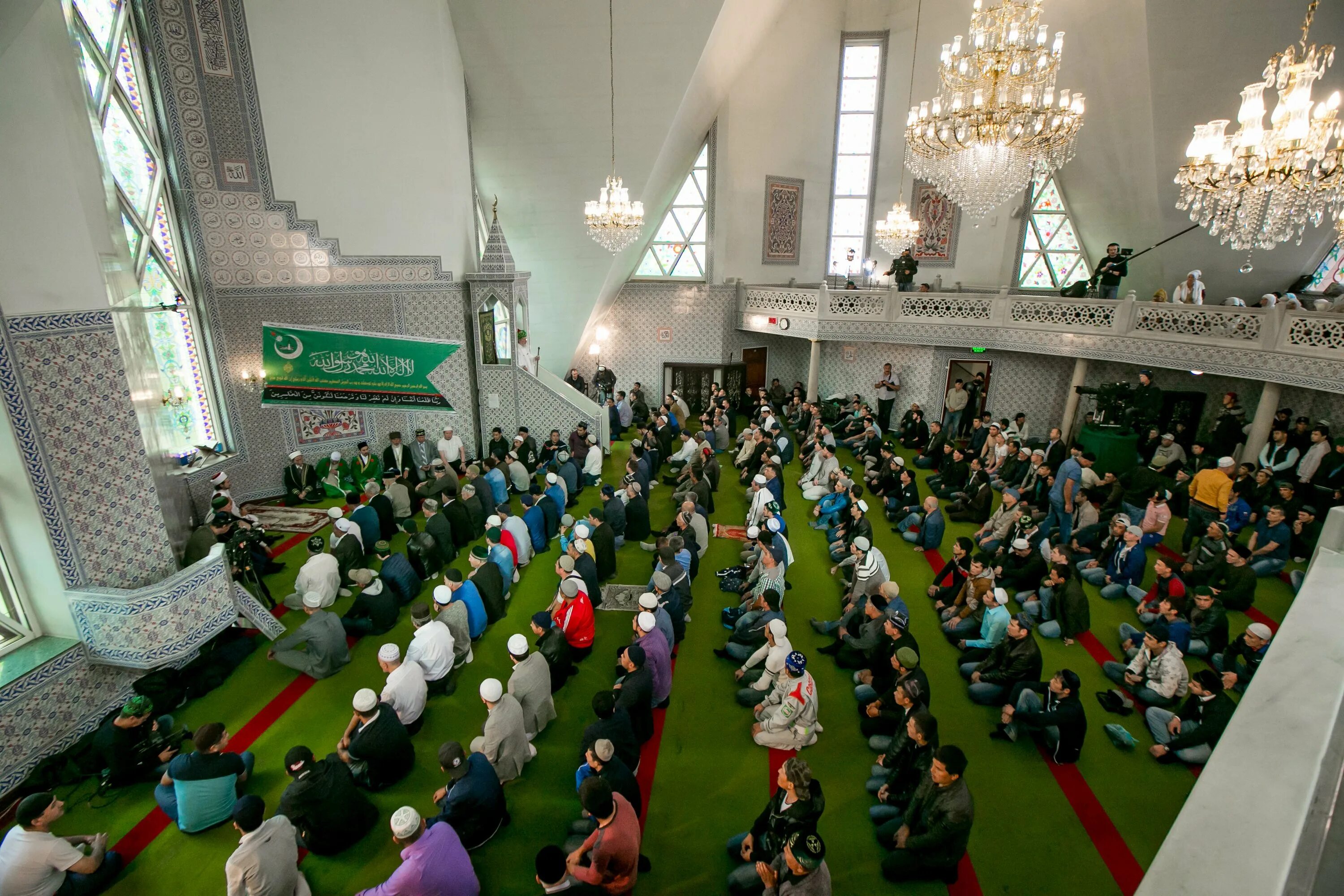Уфимская Соборная мечеть внутри. Мечеть ля ля тюльпан Уфа.