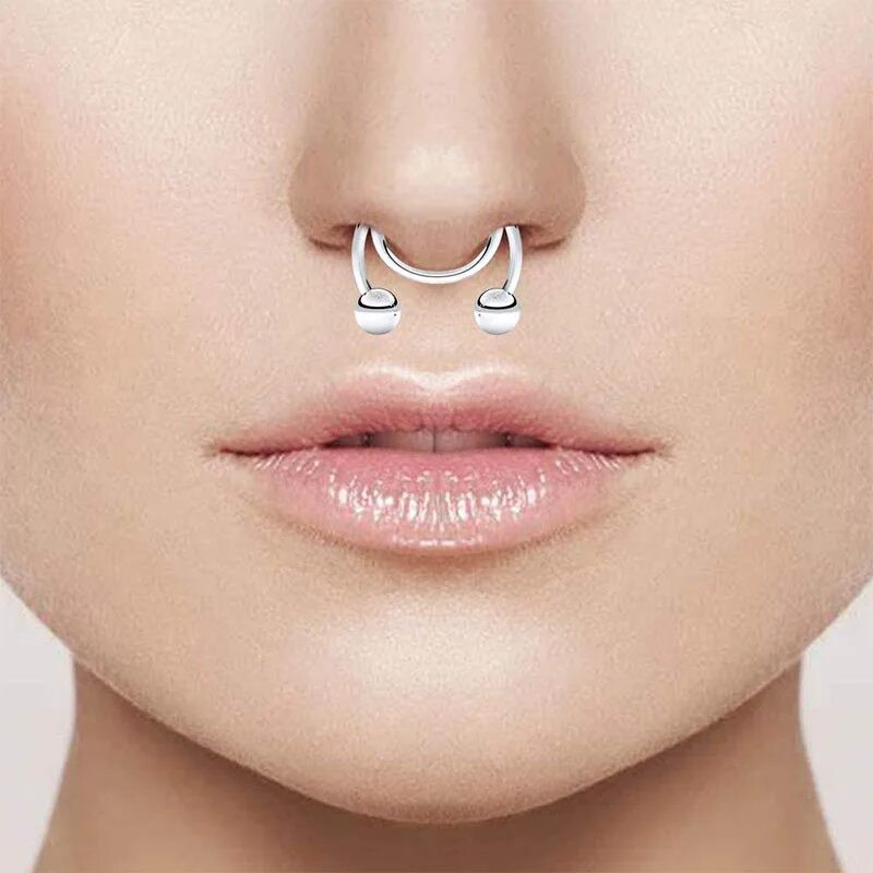 Кольцо обманка в нос септум. Септум обманка в нос. Пирсинг нострил гвоздик. Пирсинг носа септум золото. Кольцо в носу как называется.