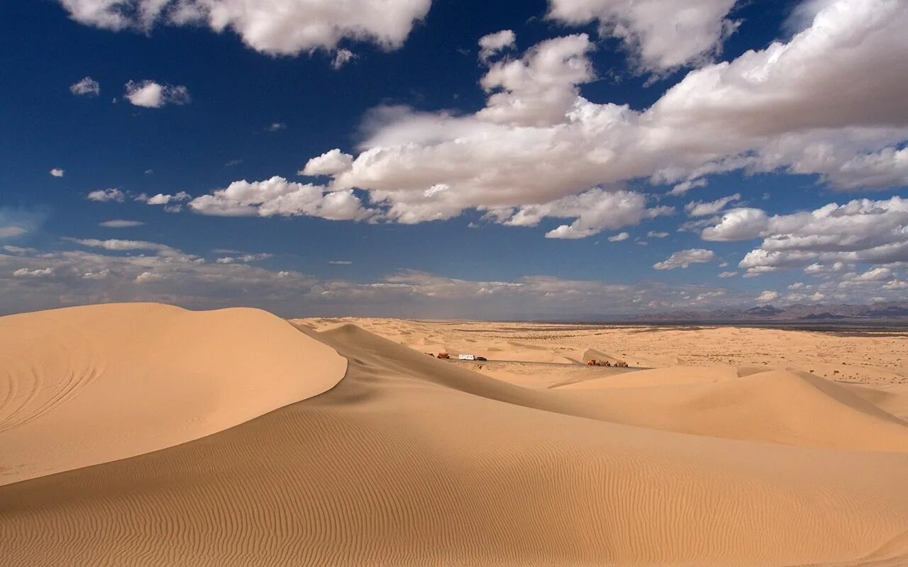 Дюны эрг-шебби. Барханы и дюны в пустыне. Ярданги, дюны, Барханы. Песчаные дюны рын-Песков.