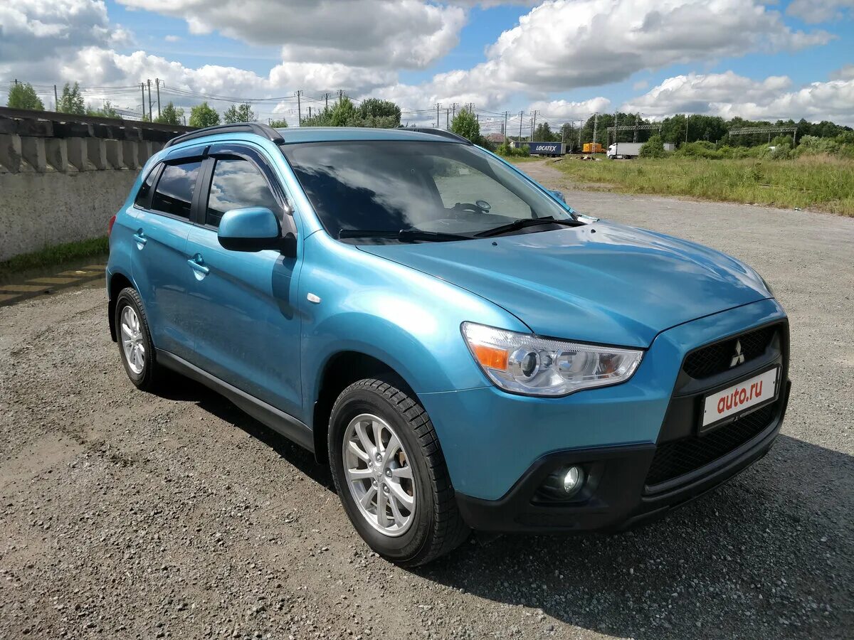 Mitsubishi asx 2011