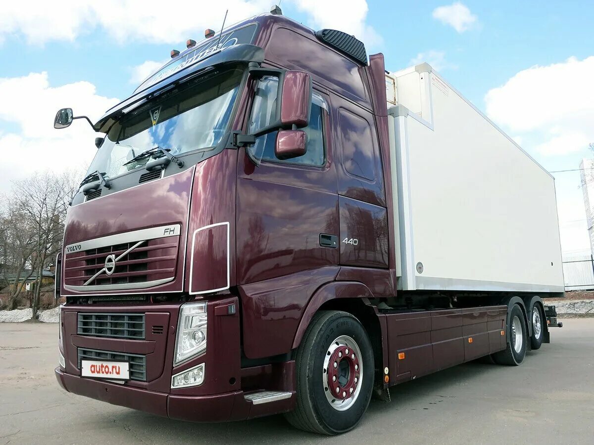 Volvo FH 13 440. Вольво тягач fh10. Volvo fh13 рефрижератор. Volvo fh13 2012.