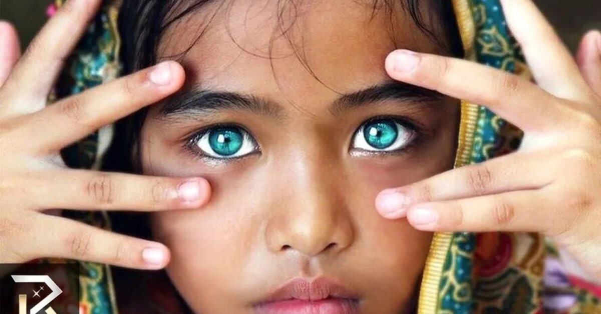 Необычайные глаза. Племя Хунза Пакистан. Феномен племени Хунза. Племя Хунза в Индии. Хунза народ глаза.