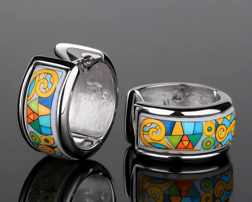 Браслет с цветной эмалью. Браслет из разноцветной эмали. Цветная эмаль. Цветная эмаль. Ювелирный браслет эмалью.