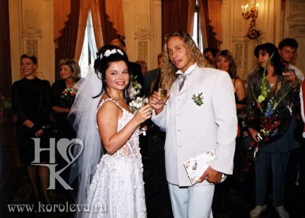 Наташа Королева и Тарзан фотоальбом СВАДЬБА Koroleva.ru 21/08/2003 Санкт_Петербу
