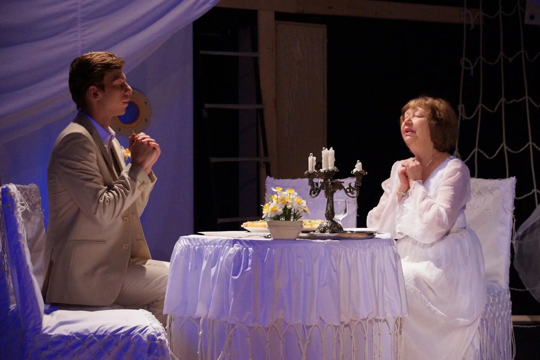 теннесси уильямс стеклянный зверинец. стеклянный зверинец книга. стеклянный зверинец читать. гитис стеклянный зверинец. стеклянный зверинец 1987.