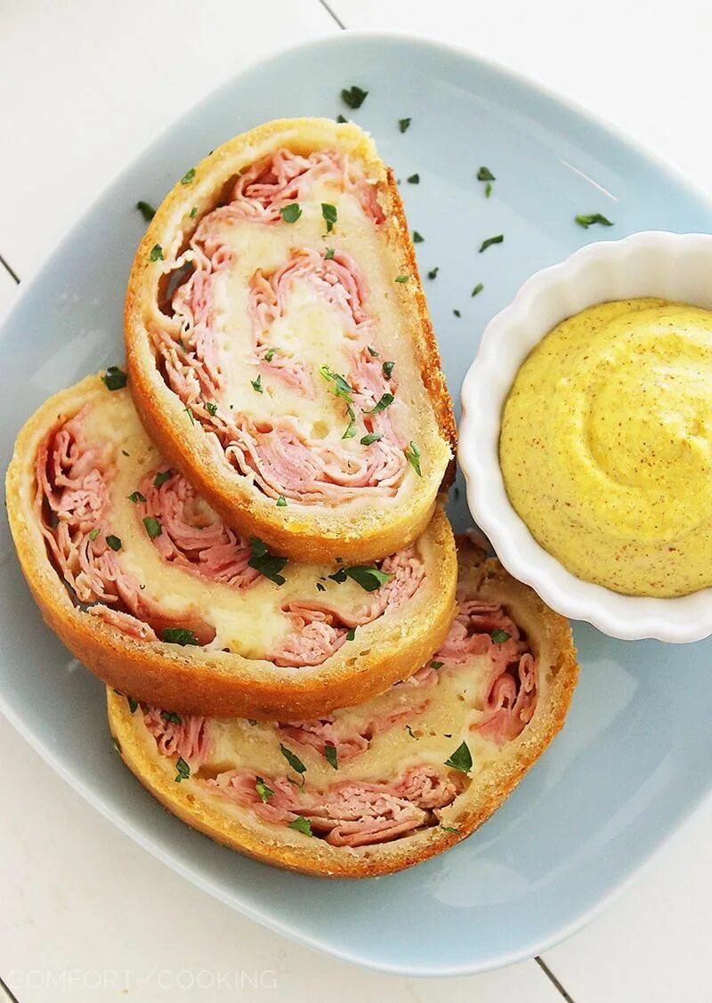 Вкусный завтрак быстро и просто. Быстрый завтрак. вкусные бутерброды на завтрак. завтрак на скорую руку. вкусные бутеры на завтрак.
