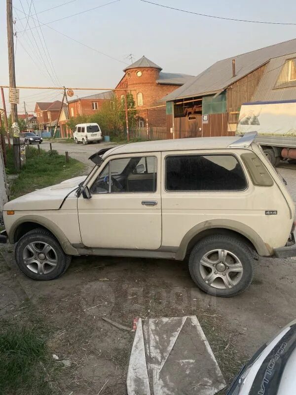 Авто ру ваз 2121 2013 год вишневый цвет. Нива за 200. Нива 87 года. Авито ульяновск нива бу. Авито ульяновск нива бу.