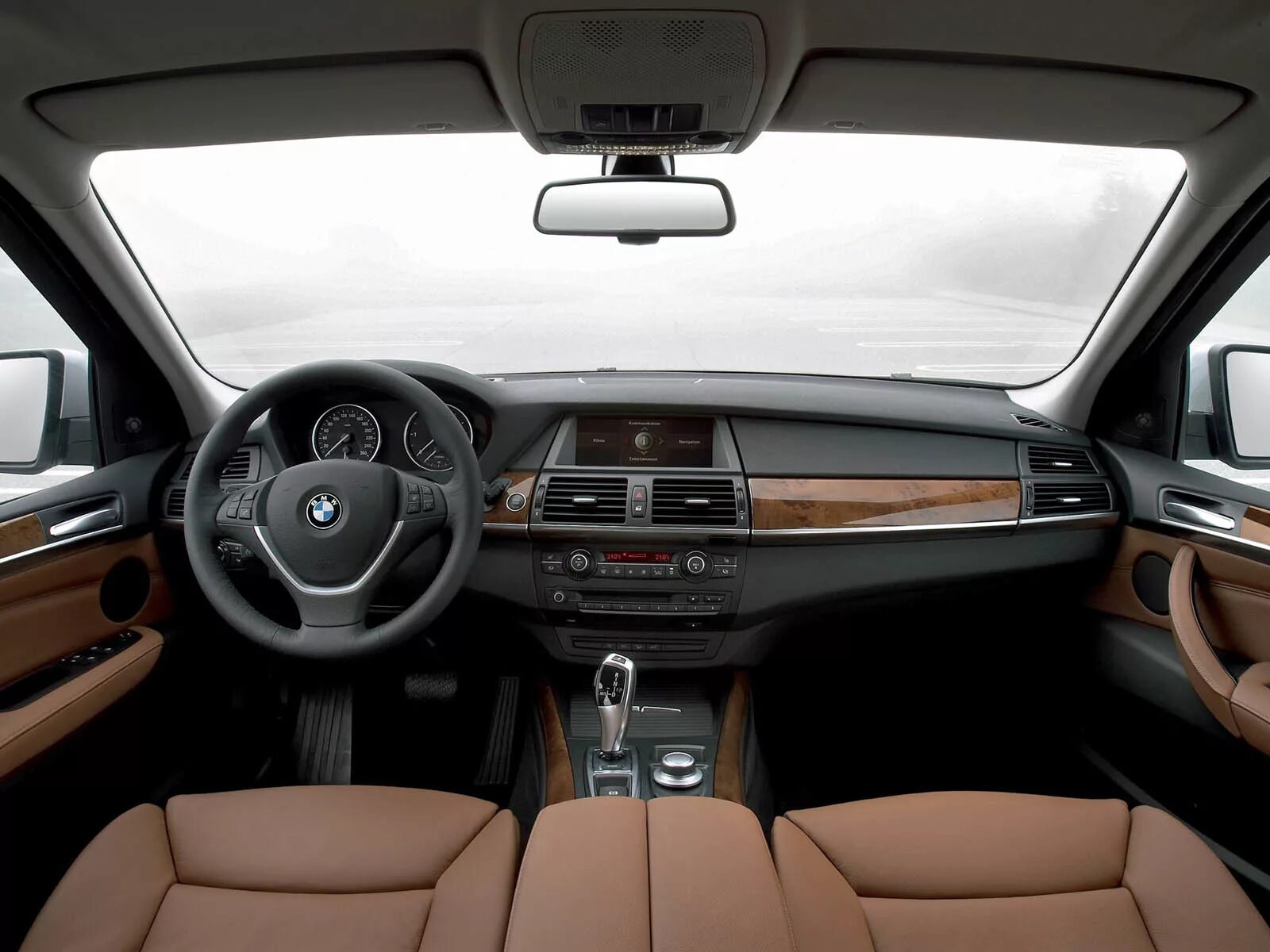 Bmw x5 e70 interior. Бмв x5 e70 салон. Бмв x5 e70 салон. Bmw x3 e53 салон. Салон бмв е70.