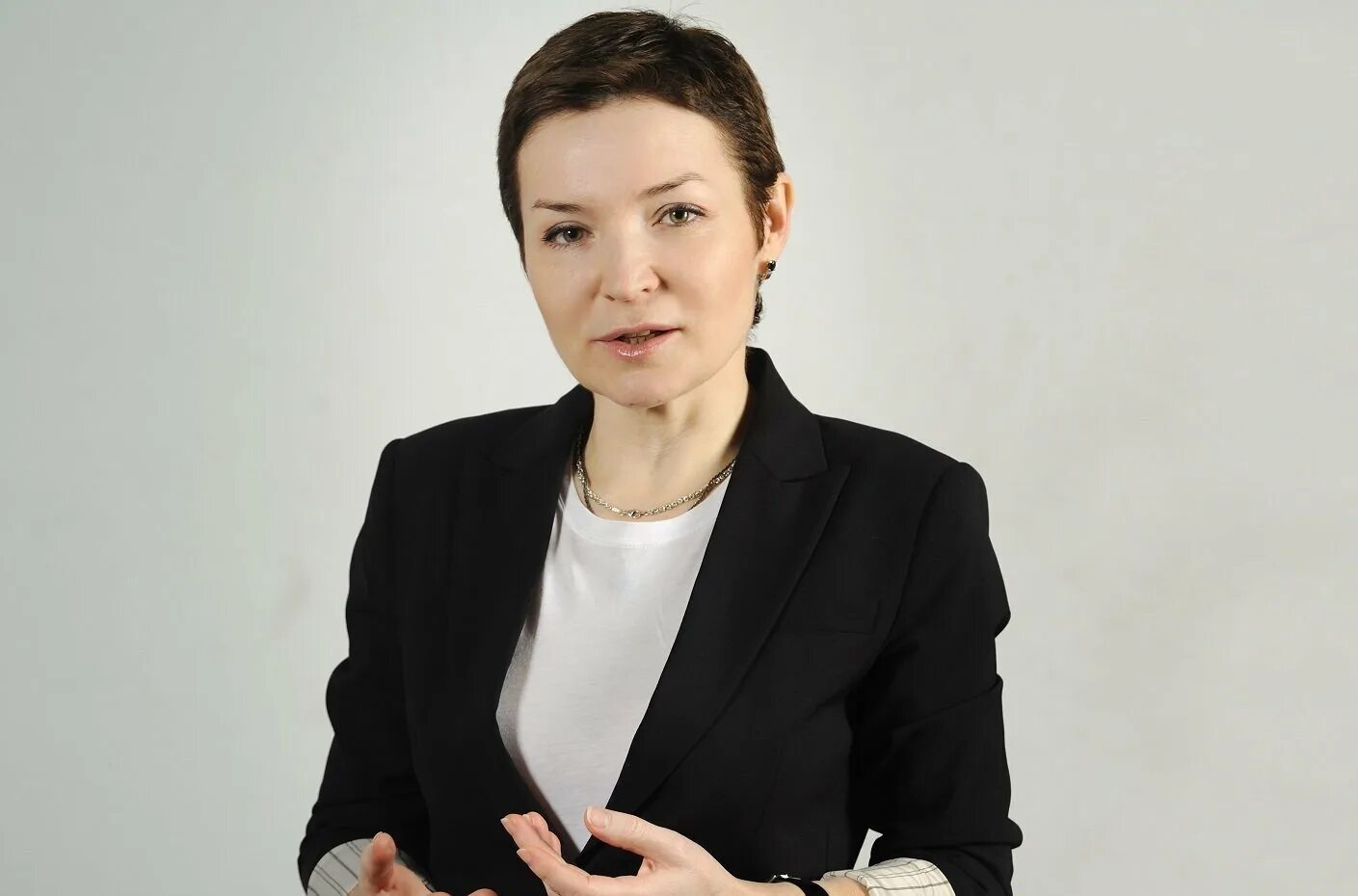 Губкин здравоохранение. Высшая школа управления здравоохранением. Эмблема от библиотеки им пушкина. Форум здоровья 2022. Ректор гузель улумбекова.