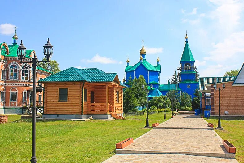 Чимеево курганская область монастырь. Чимеевский монастырь курганская область. В кургане церковь в чимеево. Чимеево тюмень церковь. Чимеевский монастырь курганская область.
