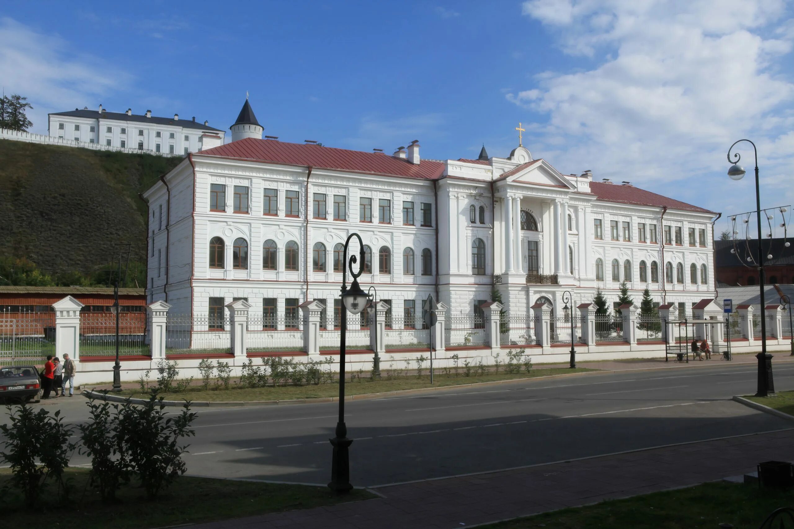 Купить тобольске б у. Мужская гимназия Тобольск. Губернская гимназия Тобольск. Первая мужская гимназия в Тобольске. Музей народного образования Тобольск.