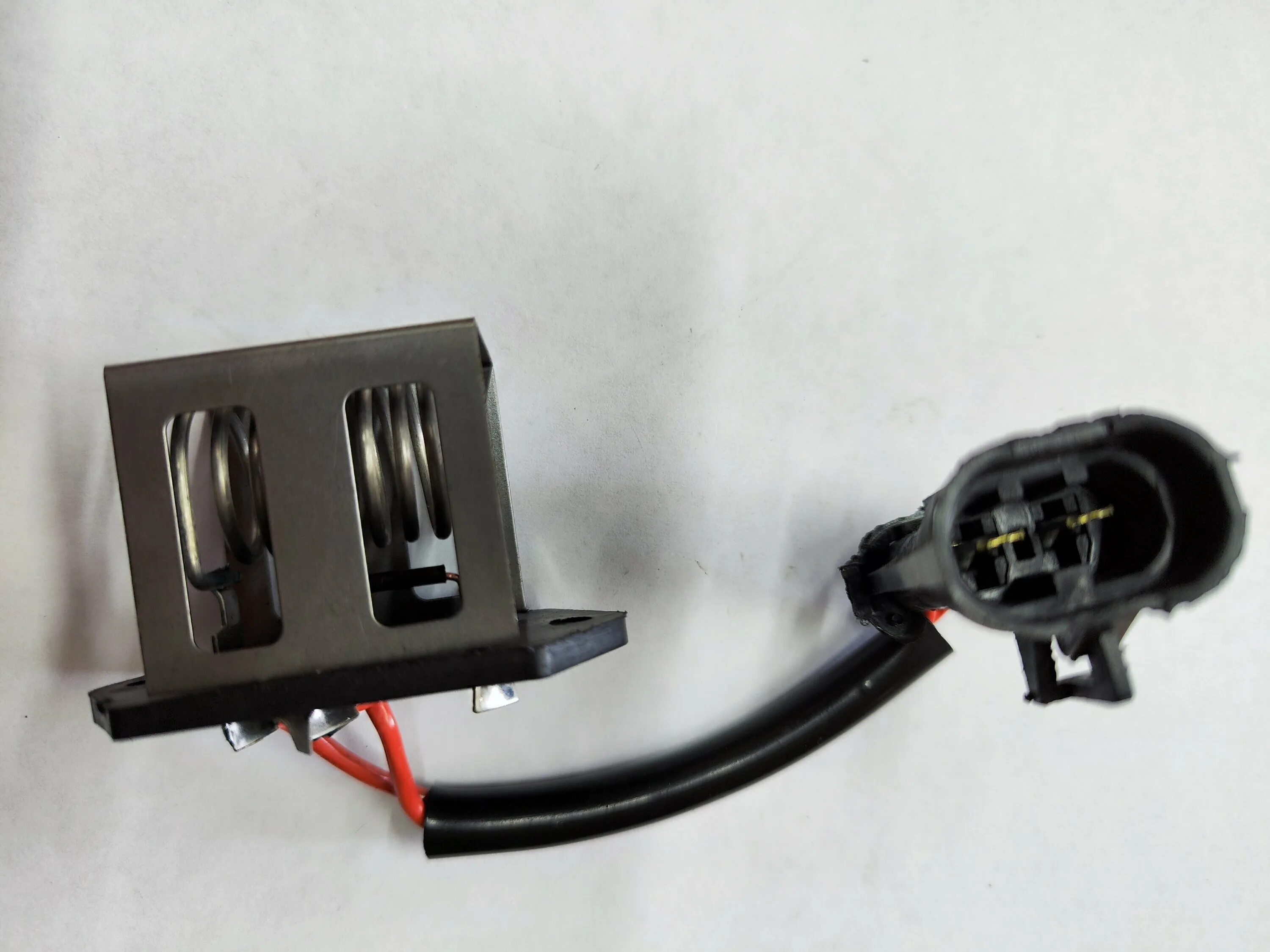 резистор вентилятора охлаждения 1118. резистор вентилятора охлаждения 1118. уаз патриот резистор вентилятора охлаждения как дела. резистор вентилятора охлаждения калина. резистор вентилятор радиатора калина 1118.