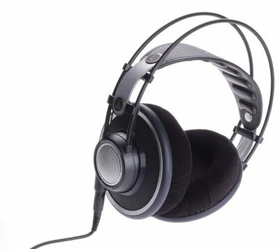 Akg k702. Наушники AKG k702. K-702. Открытые наушники AKG.