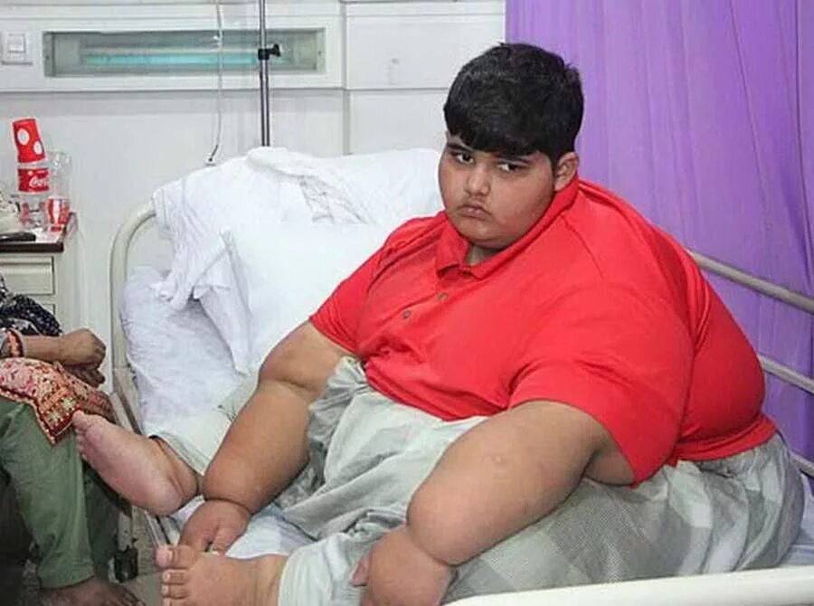 Джессика леонард самый толстый ребенок. Ребенок 120 кг. Самый толстый мальчик в мире арья перман. Ребенок 120 кг. Самый большой малыш в мире.