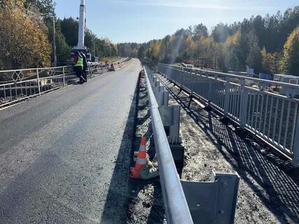 Мост на участке дороги