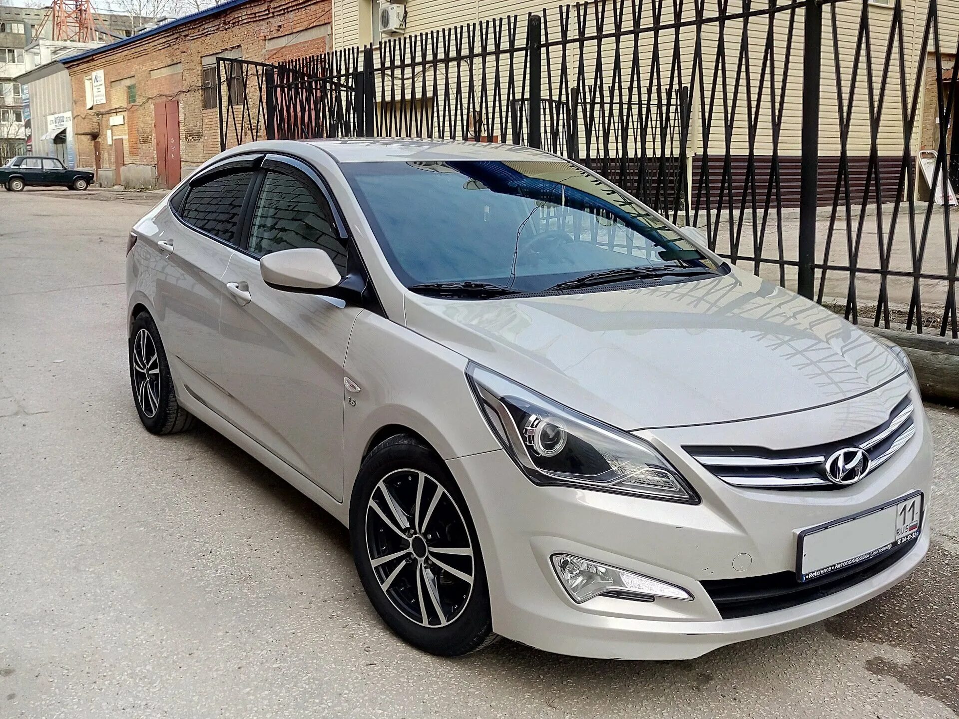 Купить солярис 2015г. Hyundai Solaris 2015. Хендай Солярис 2016. Hyundai Solaris 2014. Хендай Солярис 2016 белый.