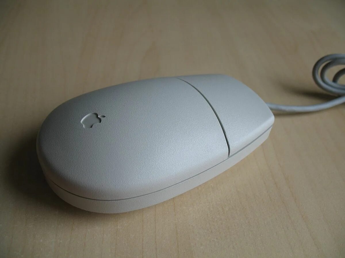 1 i a mouse. Мышь компьютерная эппл. однокнопочная мышь apple. apple usb mouse. старая компьютерная мышь.