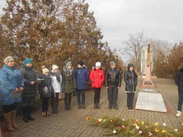 Погода п пролетарский. Хутор сухой Пролетарского района. Хутор Дальний Ростовская область Пролетарский район. Хутор Новомоисеевский Пролетарский район. Х сухой Пролетарский район Ростовской области.