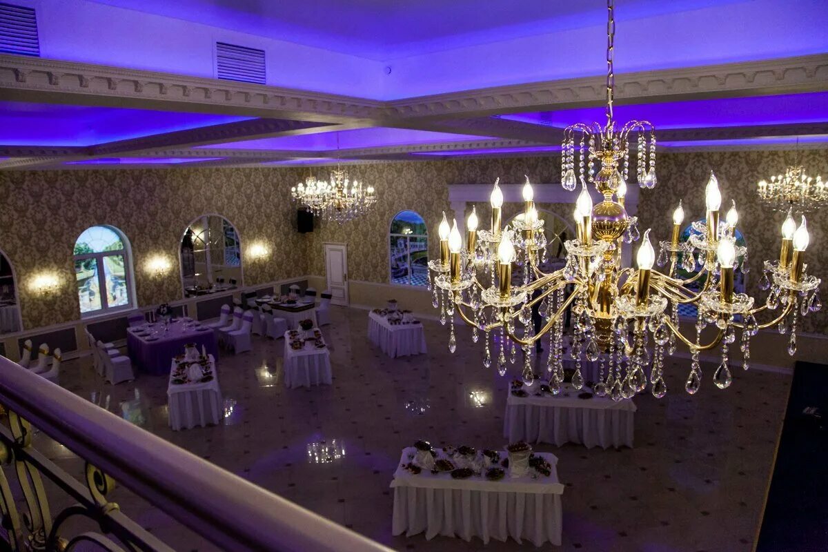 Рославль ул советская 57 рославль. Рк фабрика рославль. Фабрика росигрушка рославль. Петергоф рославль банкетный зал. Рк фабрика рославль.