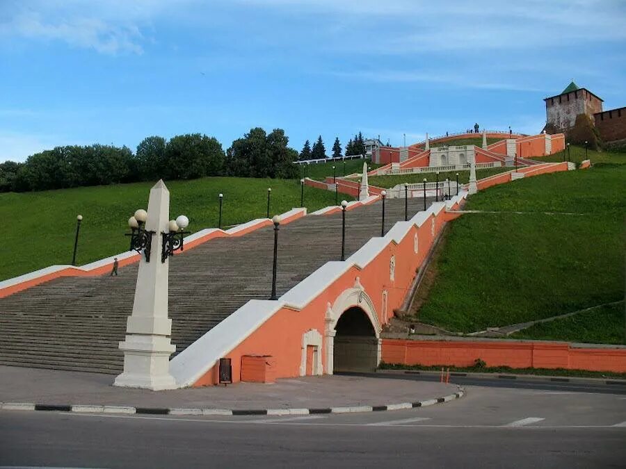 Сколько ступеней в нижнем новгороде. Чкаловская лестница Нижний Новгород. Нижегородский Кремль Чкаловская лестница. Чкаловская лестница Великий Новгород. Чкаловская лестница достопримечательности Нижнего Новгорода.