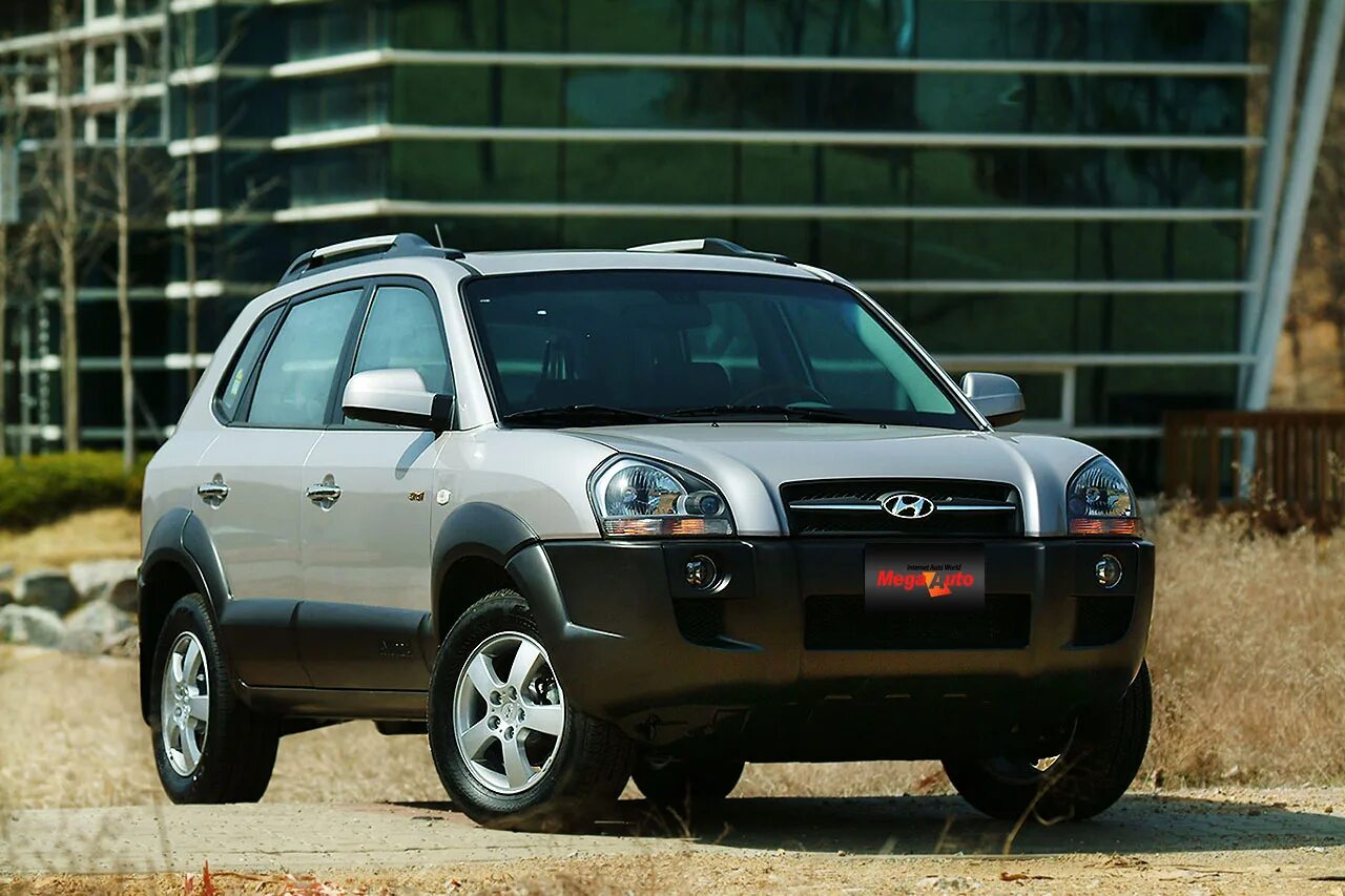 Хендай туссан 2. Хундай туксон 1 поколения. хендай туссан 2 поколения. hyundai tucson 2008.