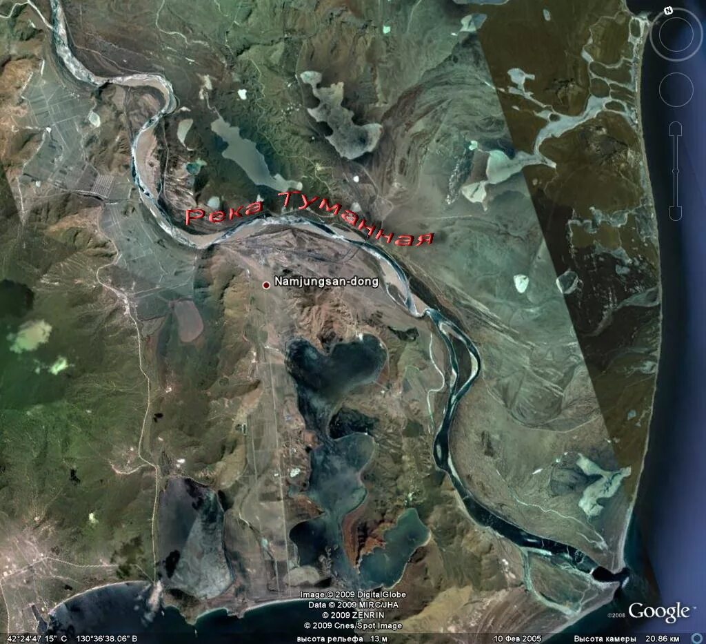 Самая короткая граница с россией 9 км. Река туманная Северная Корея. Река Туманган Приморский край. Река Туманган граница с Северной Кореей. Река туманная граница с Кореей.