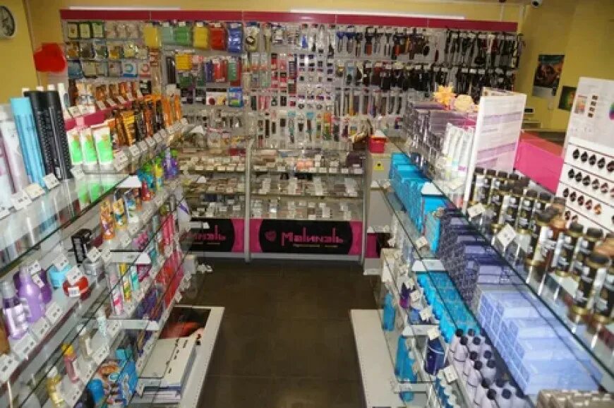 Магазин для парикмахеров. Магазин для парикмахеров санкт петербург. Салон париков. Салон красоты магазин профессиональной косметики. Профмагазин для парикмахеров.