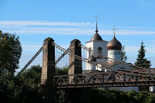 Город остров псковская губерния. Город остров псковская область достопримечательности. Город остров псковская область подвесной мост. Город остров псковская область граница с. Г остров псковская область телефон.