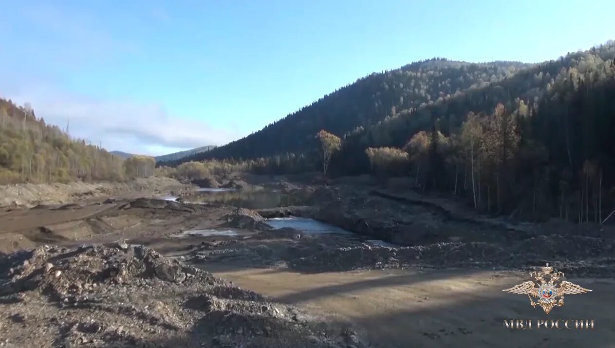 Посёлок Ортон Кемеровская область. Ортон Междуреченск. Междуреченск золотодобыча. Золото Междуреченск добыча.