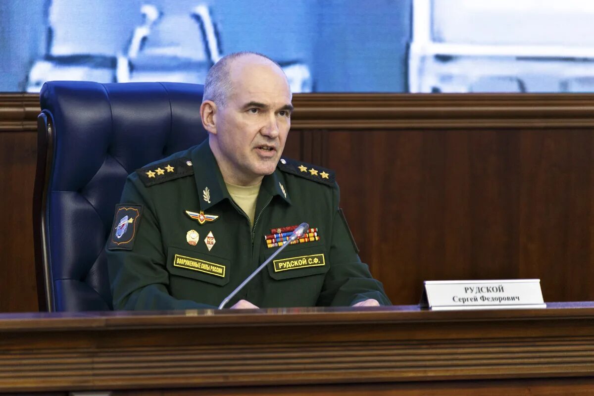 Руководитель оперативного штаба. Начальник гоу гш вс рф рудской. генерал полковник рудской. сергей рудской. начальник управления генштаба вс рф.